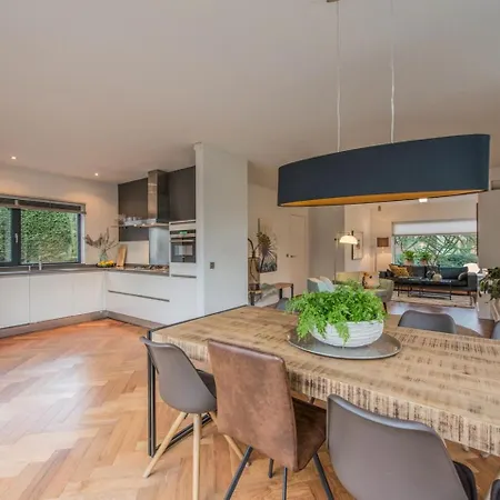 Villa Fijn In *